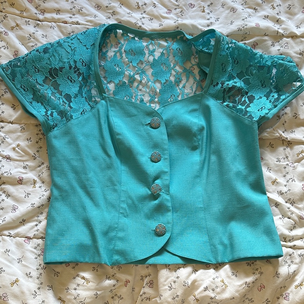 Vintage Petite Turquoise Lace Button-Up Blouse set